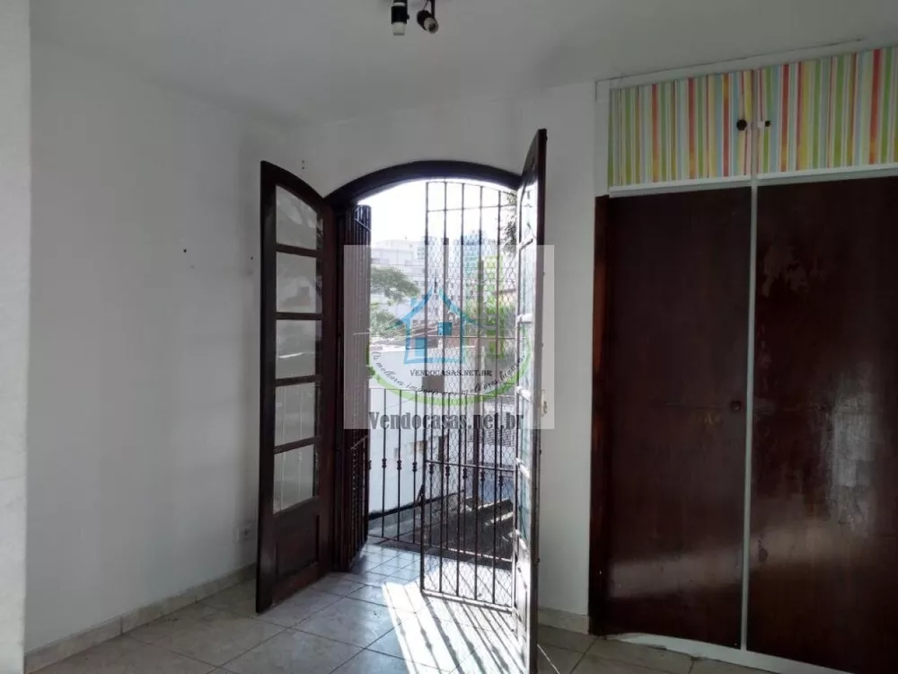 Casa à venda com 3 quartos, 150m² - Foto 2