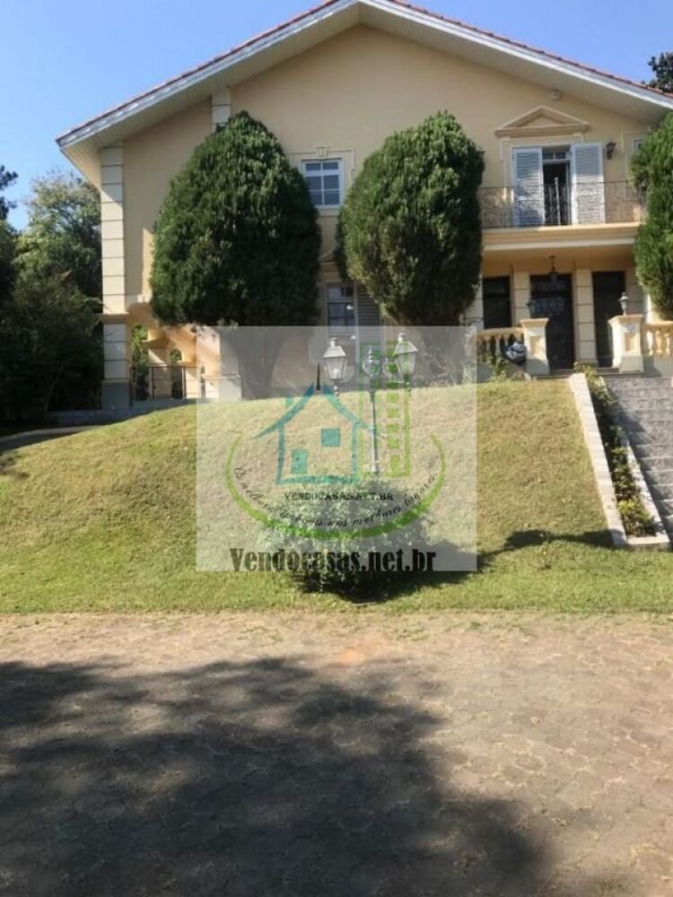 Casa para alugar com 4 quartos, 550m² - Foto 1
