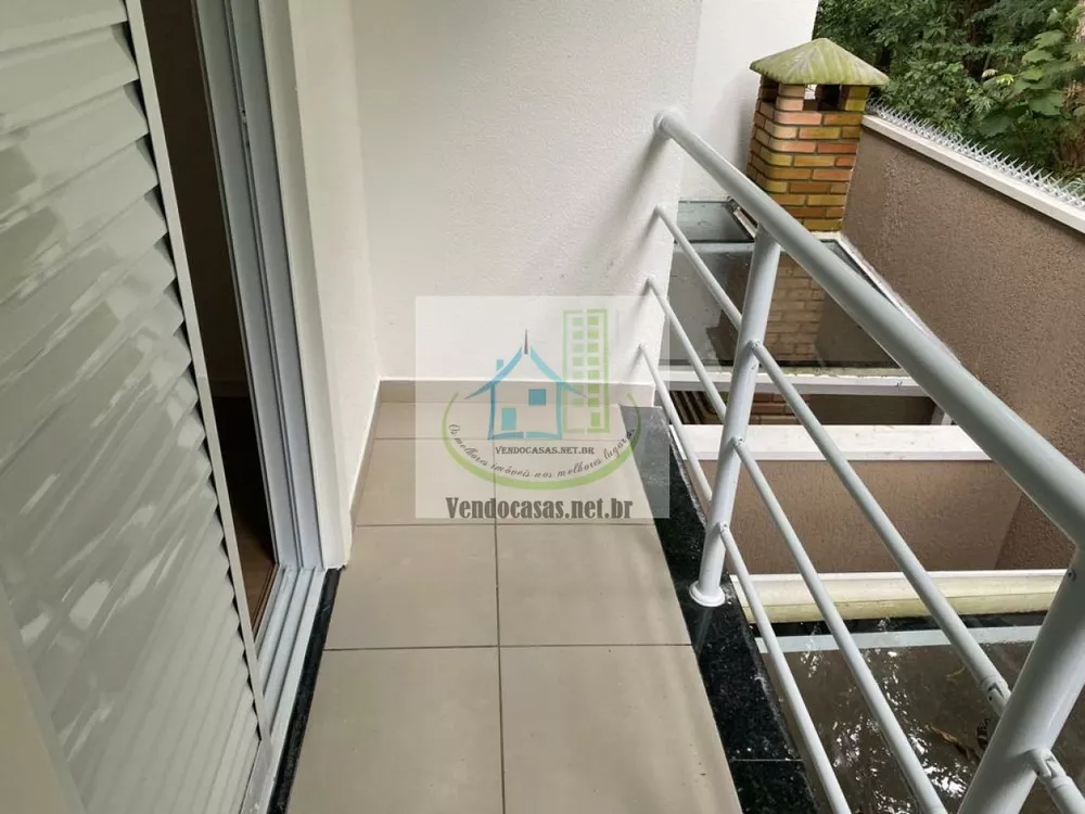 Casa à venda com 3 quartos, 100m² - Foto 3