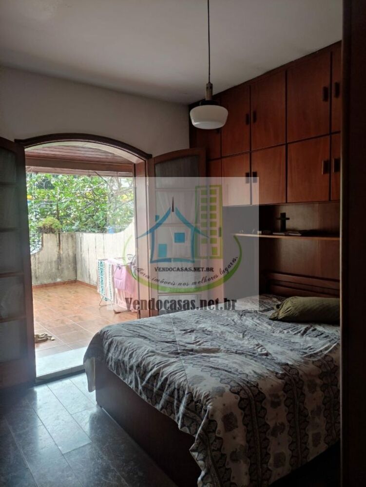 Casa à venda com 2 quartos, 110m² - Foto 4