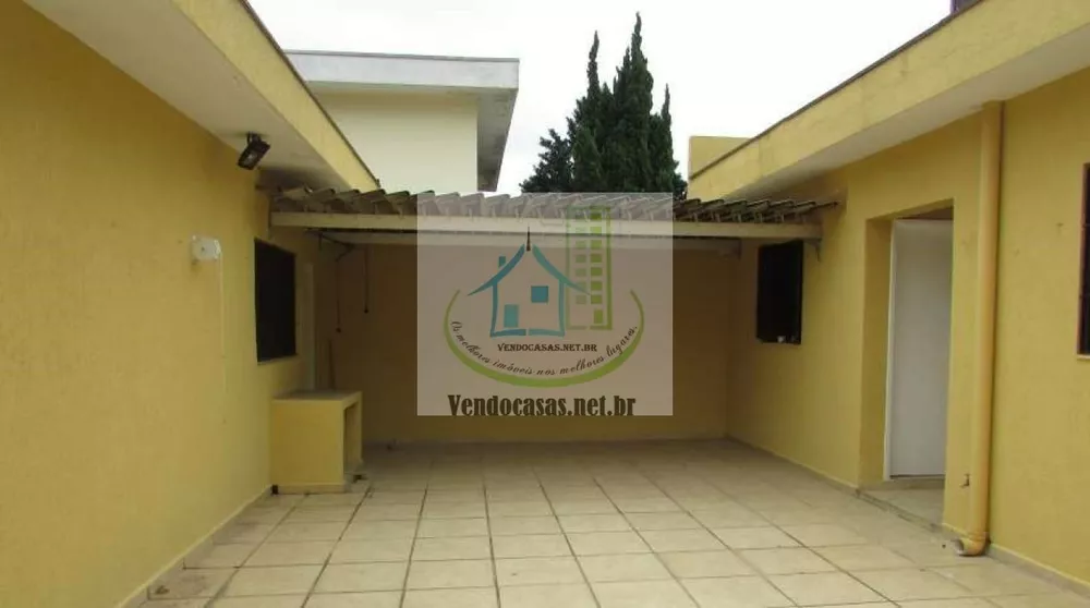 Casa para alugar com 3 quartos, 150m² - Foto 1