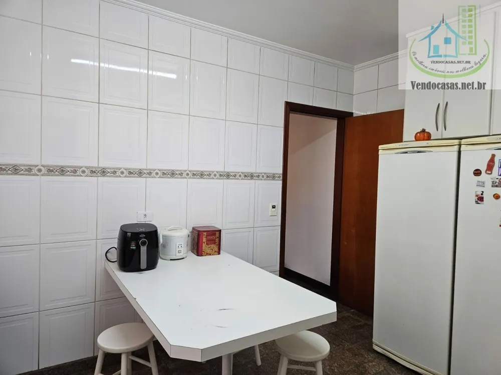 Casa, 4 quartos, 350 m² - Foto 13