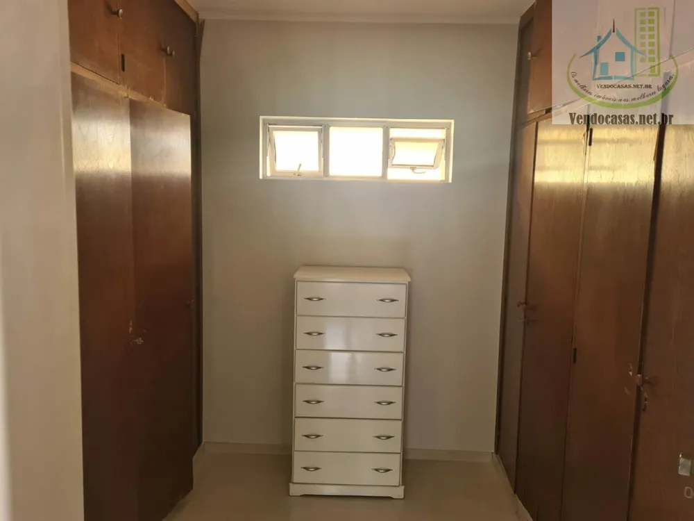 Casa, 4 quartos, 251 m² - Foto 3