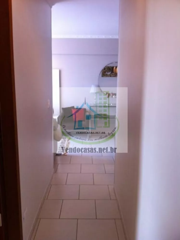 Apartamento à venda com 2 quartos, 70m² - Foto 13