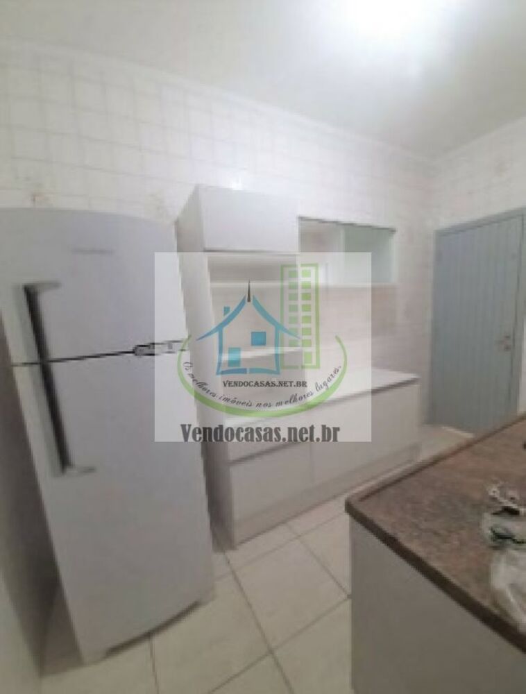 Casa à venda com 3 quartos, 250m² - Foto 4