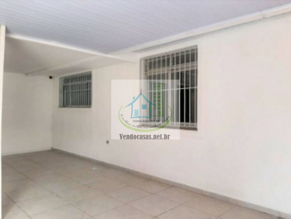 Casa à venda com 3 quartos, 250m² - Foto 2