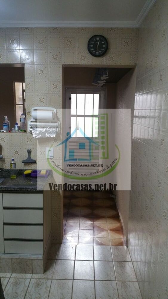 Casa à venda com 3 quartos, 100m² - Foto 1