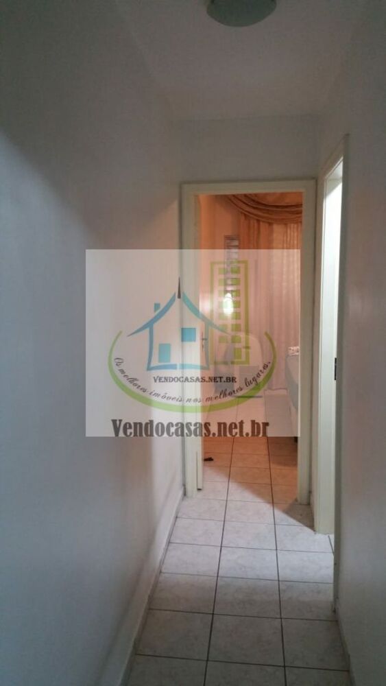 Casa à venda com 3 quartos, 100m² - Foto 4