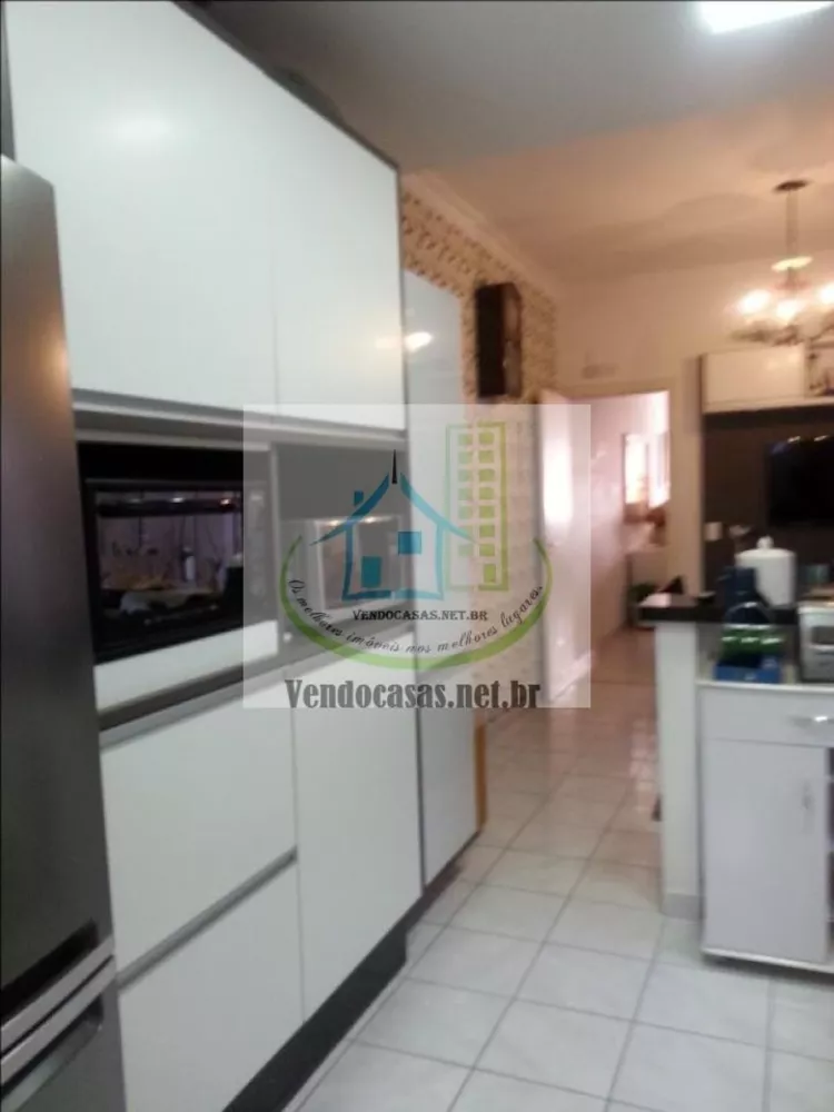 Casa à venda com 3 quartos, 160m² - Foto 16