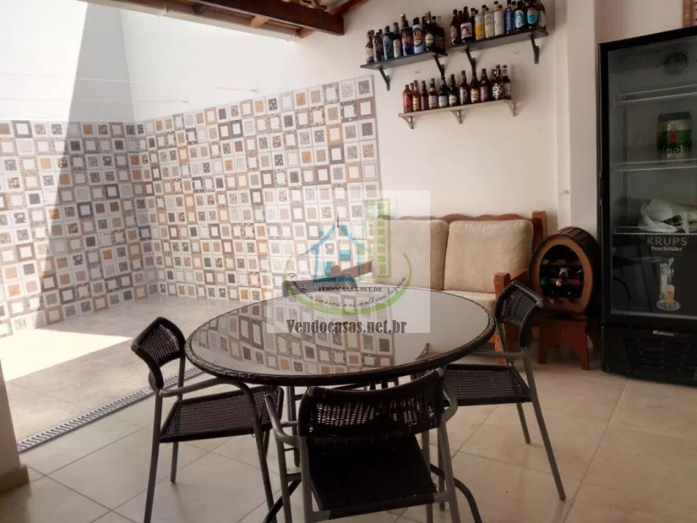 Casa à venda com 3 quartos, 160m² - Foto 4