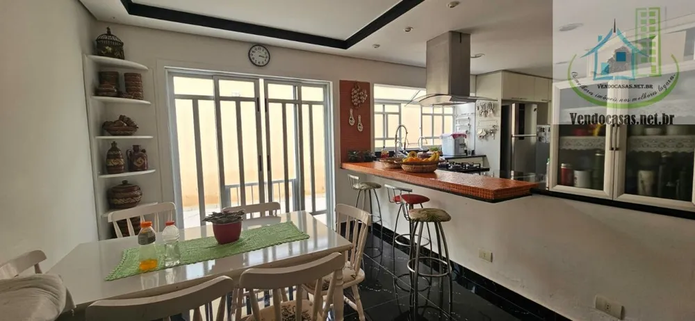 Casa, 4 quartos, 256 m² - Foto 9