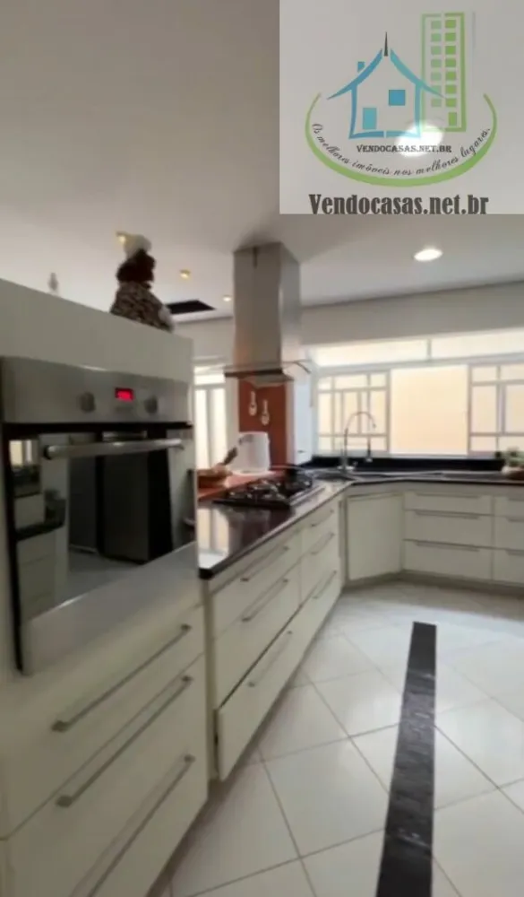 Casa, 4 quartos, 256 m² - Foto 11