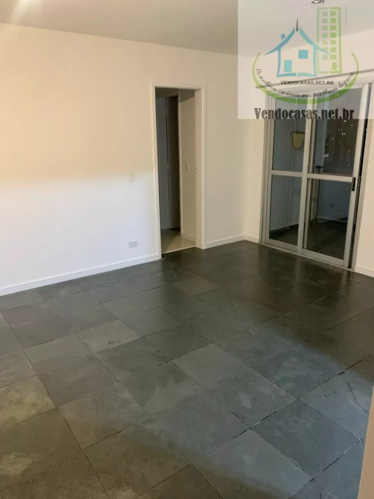 Apartamento à venda com 2 quartos, 62m² - Foto 4