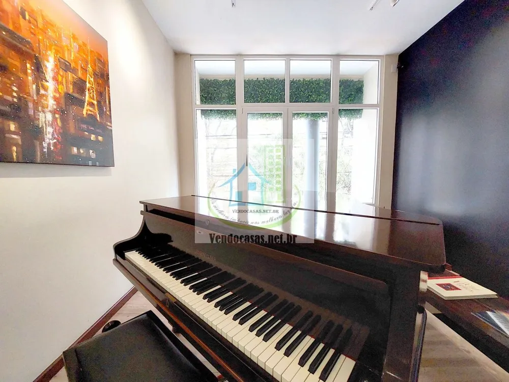 Casa, 3 quartos, 264 m² - Foto 1
