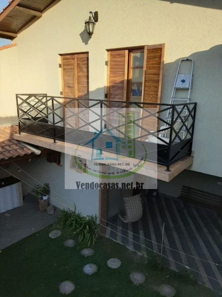 Casa, 3 quartos, 250 m² - Foto 1