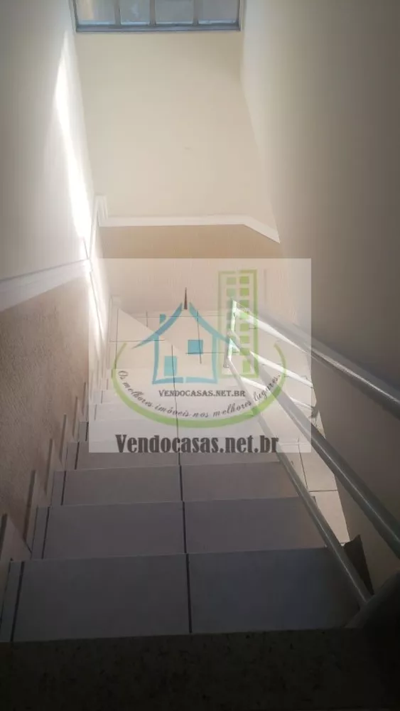 Casa à venda com 3 quartos, 80m² - Foto 6