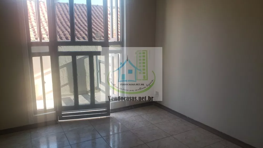 Casa à venda com 3 quartos, 80m² - Foto 7