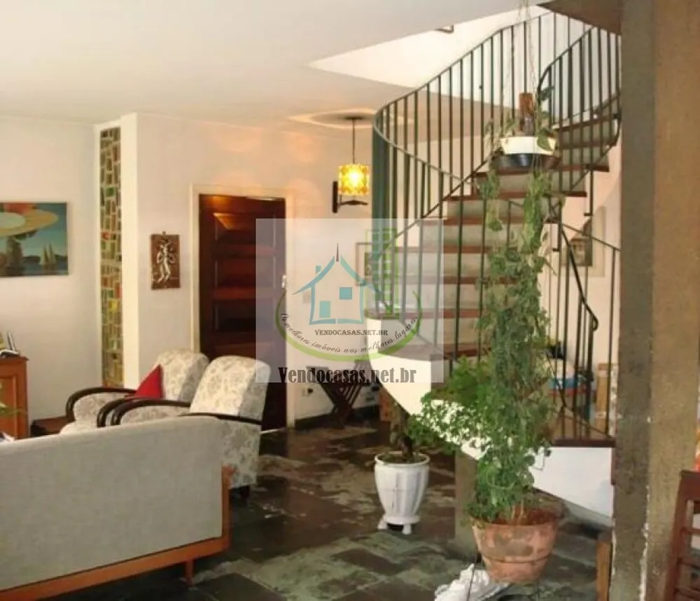 Casa, 4 quartos, 251 m² - Foto 2