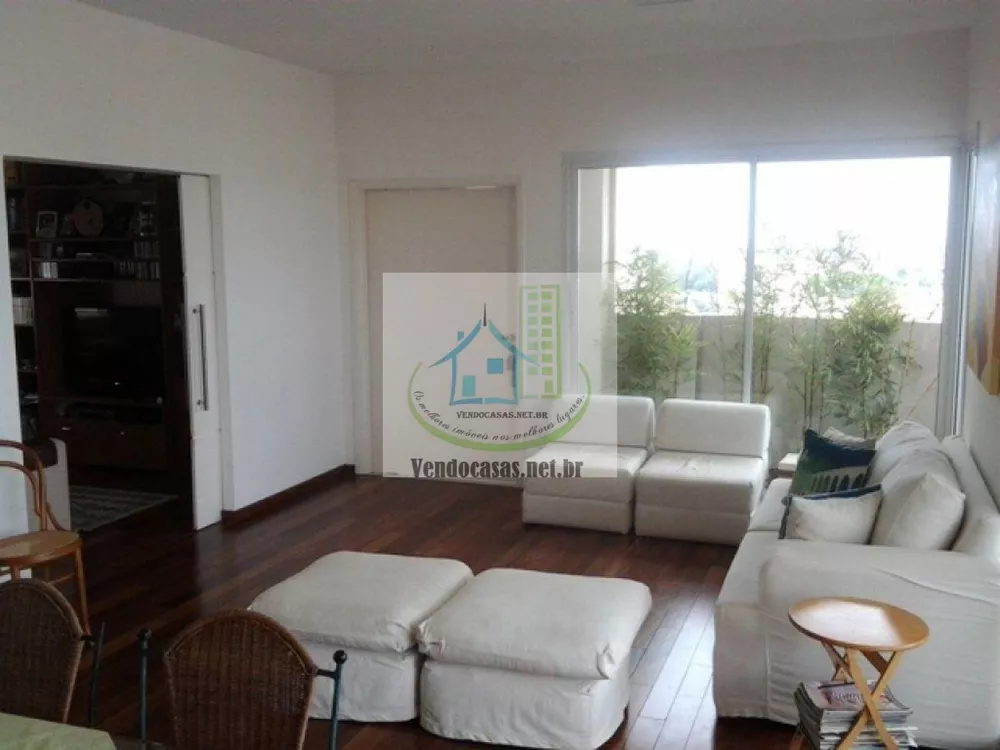 Apartamento à venda com 3 quartos, 189m² - Foto 2