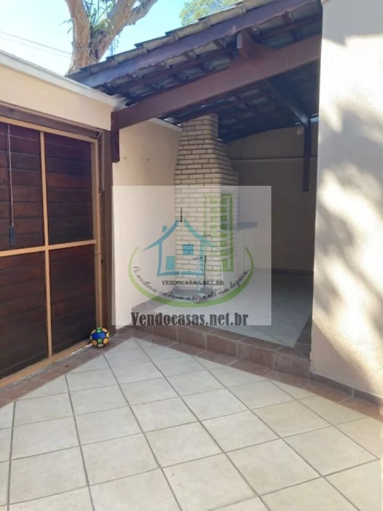 Casa à venda com 3 quartos, 85m² - Foto 2