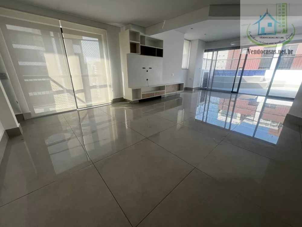 Apartamento para alugar com 3 quartos, 234m² - Foto 6