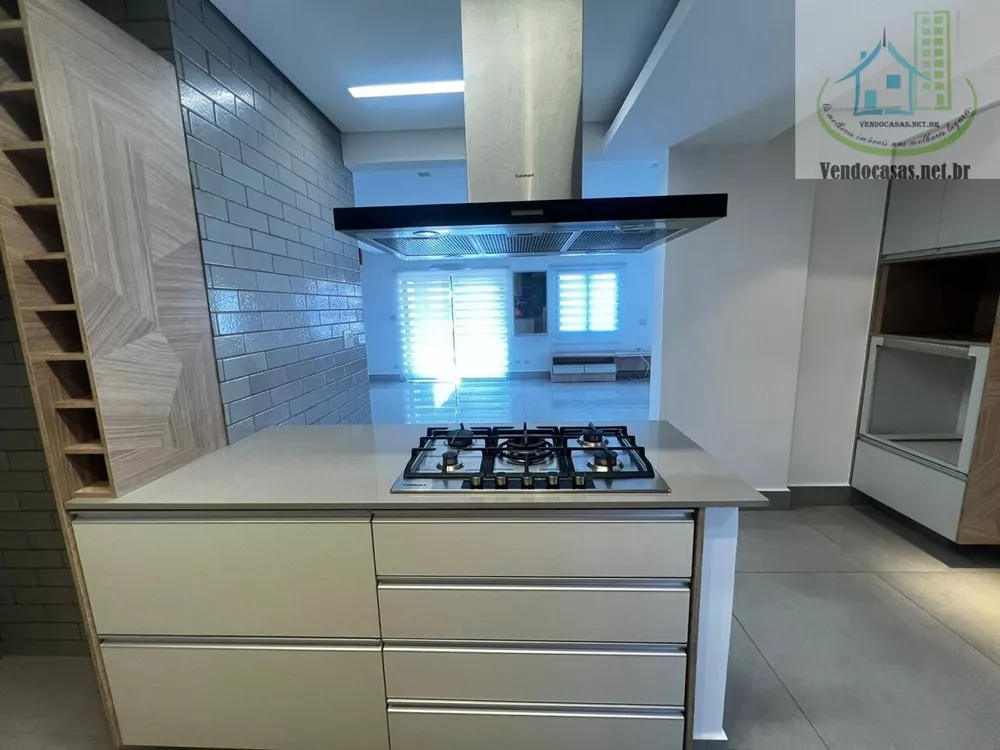 Apartamento para alugar com 3 quartos, 234m² - Foto 3