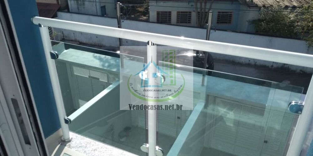 Casa à venda com 3 quartos, 101m² - Foto 2