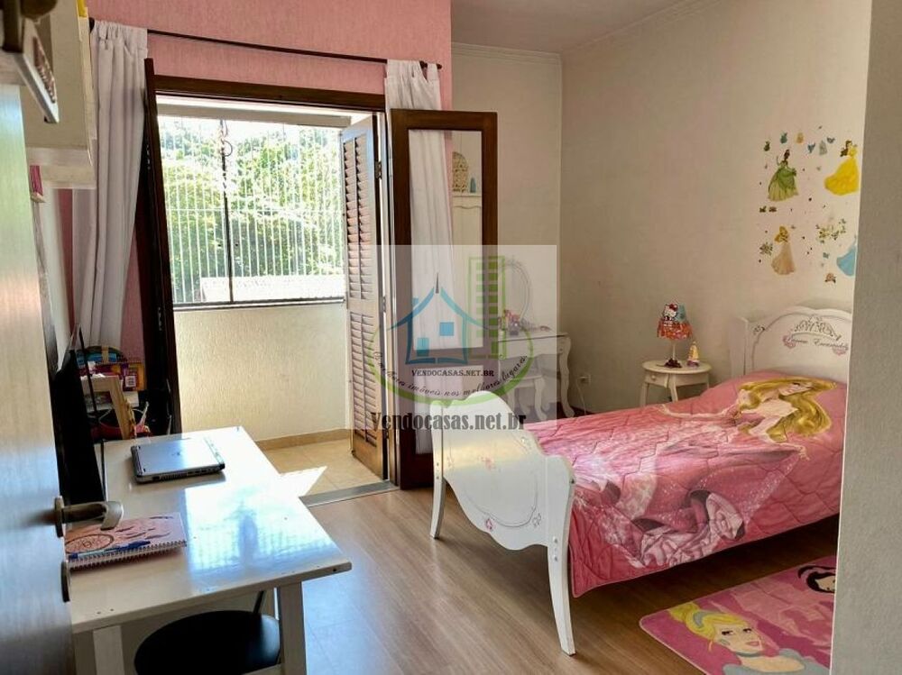 Casa, 4 quartos, 259 m² - Foto 2