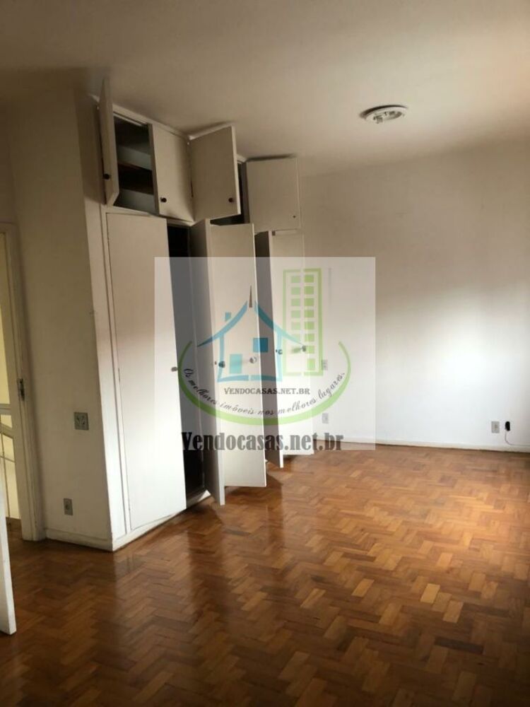 Casa à venda com 3 quartos, 235m² - Foto 4