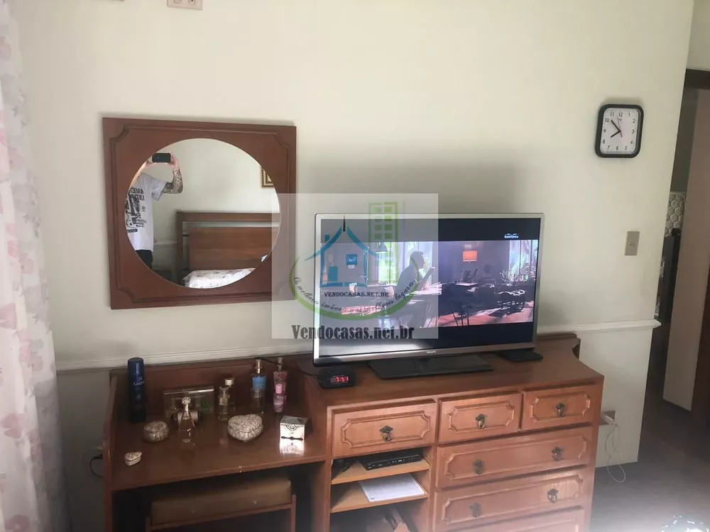 Casa, 3 quartos, 240 m² - Foto 2