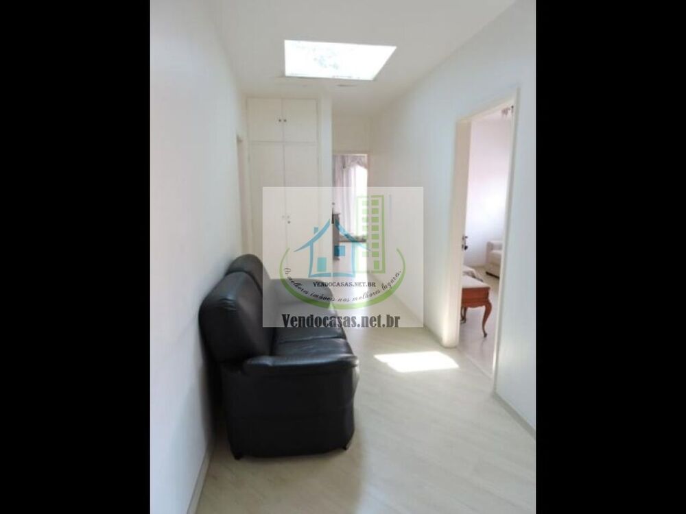 Casa, 4 quartos, 294 m² - Foto 2