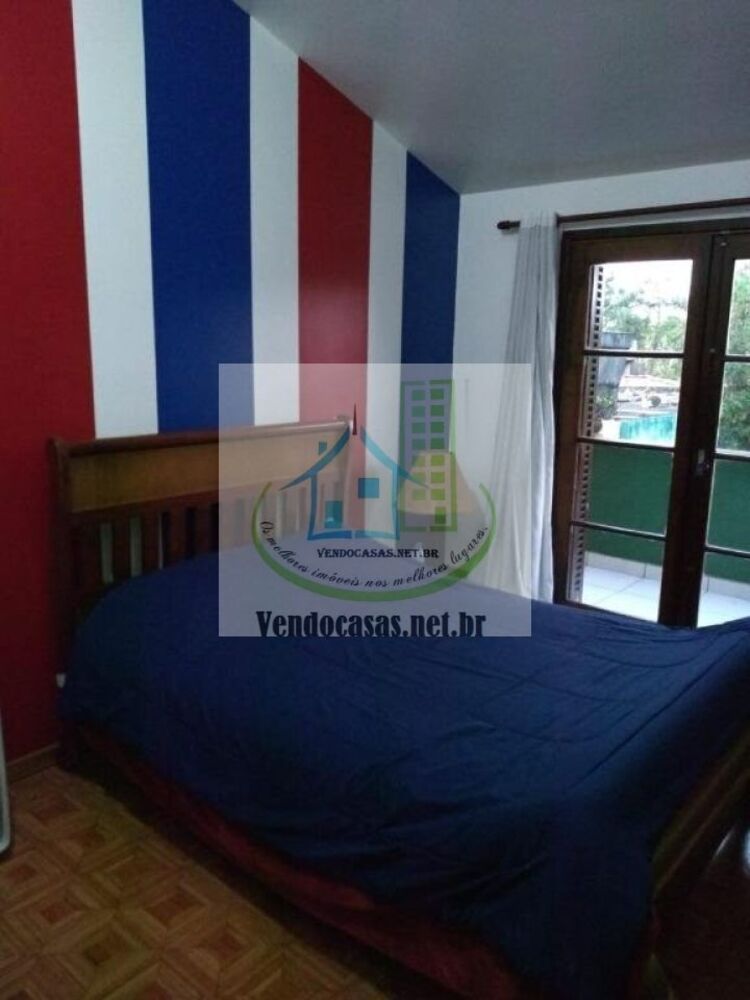 Casa, 3 quartos, 217 m² - Foto 1