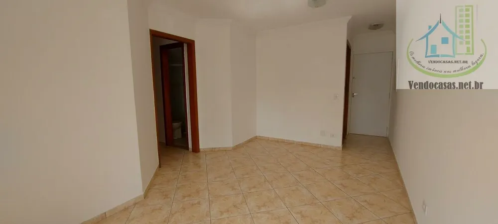 Apartamento, 3 quartos, 74 m² - Foto 2