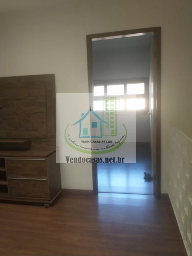 Casa à venda com 4 quartos, 200m² - Foto 3