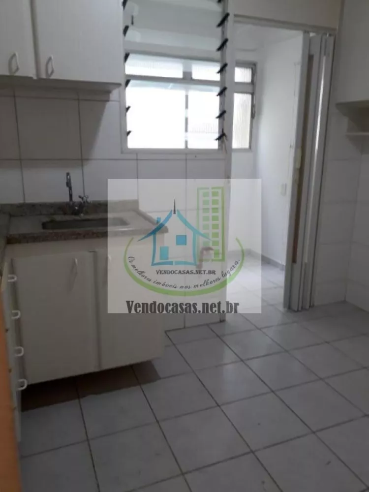 Apartamento à venda com 3 quartos, 74m² - Foto 1