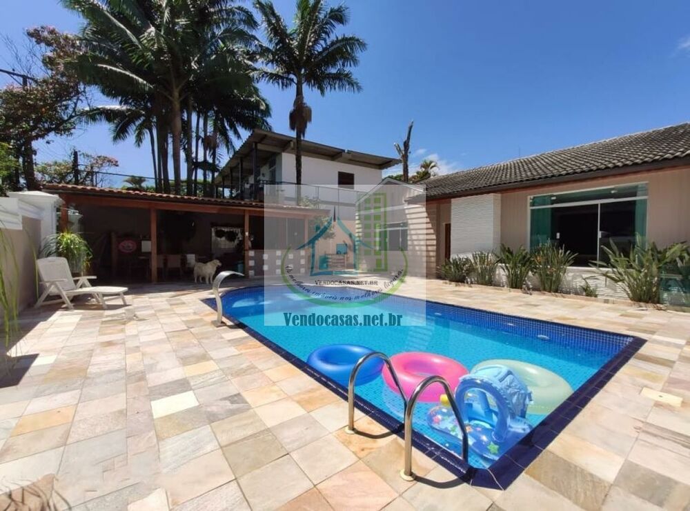 Casa à venda e aluguel com 6 quartos, 450m² - Foto 1