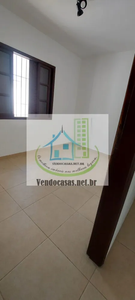 Casa, 3 quartos, 200 m² - Foto 1