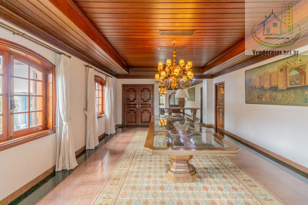 Casa, 4 quartos, 620 m² - Foto 1