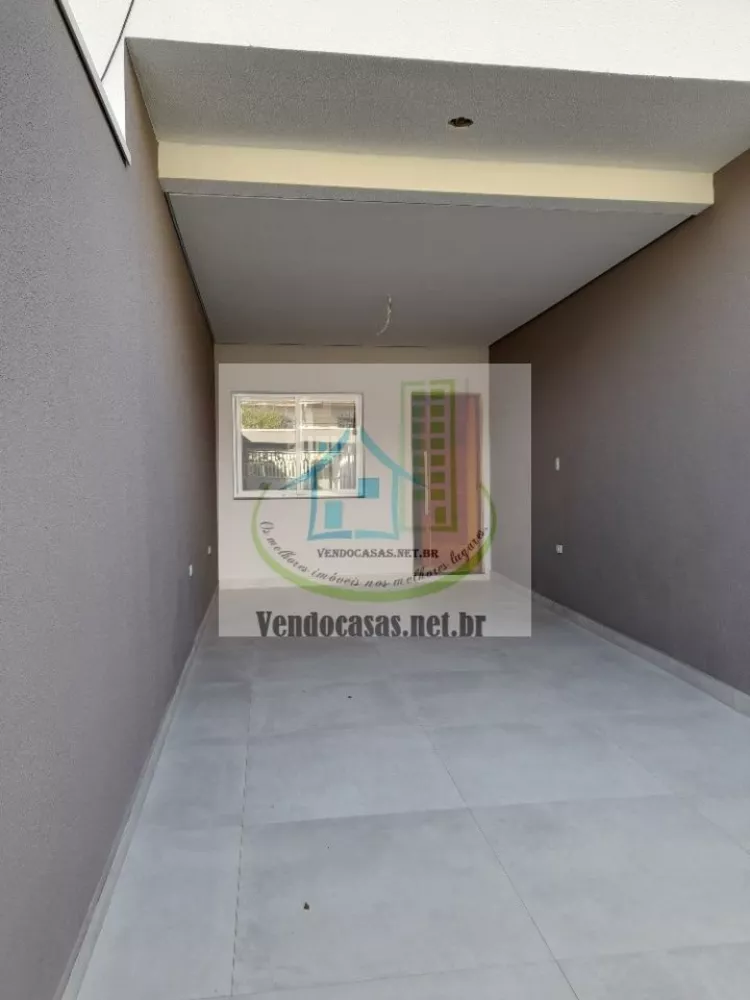 Casa à venda com 3 quartos, 120m² - Foto 1