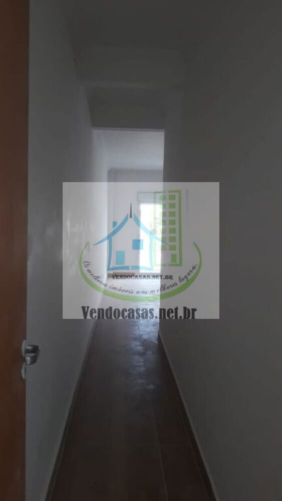 Casa à venda com 3 quartos, 150m² - Foto 2
