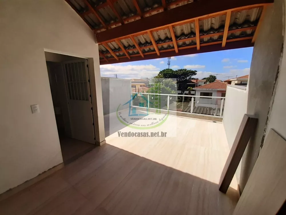 Casa à venda com 2 quartos, 83m² - Foto 2