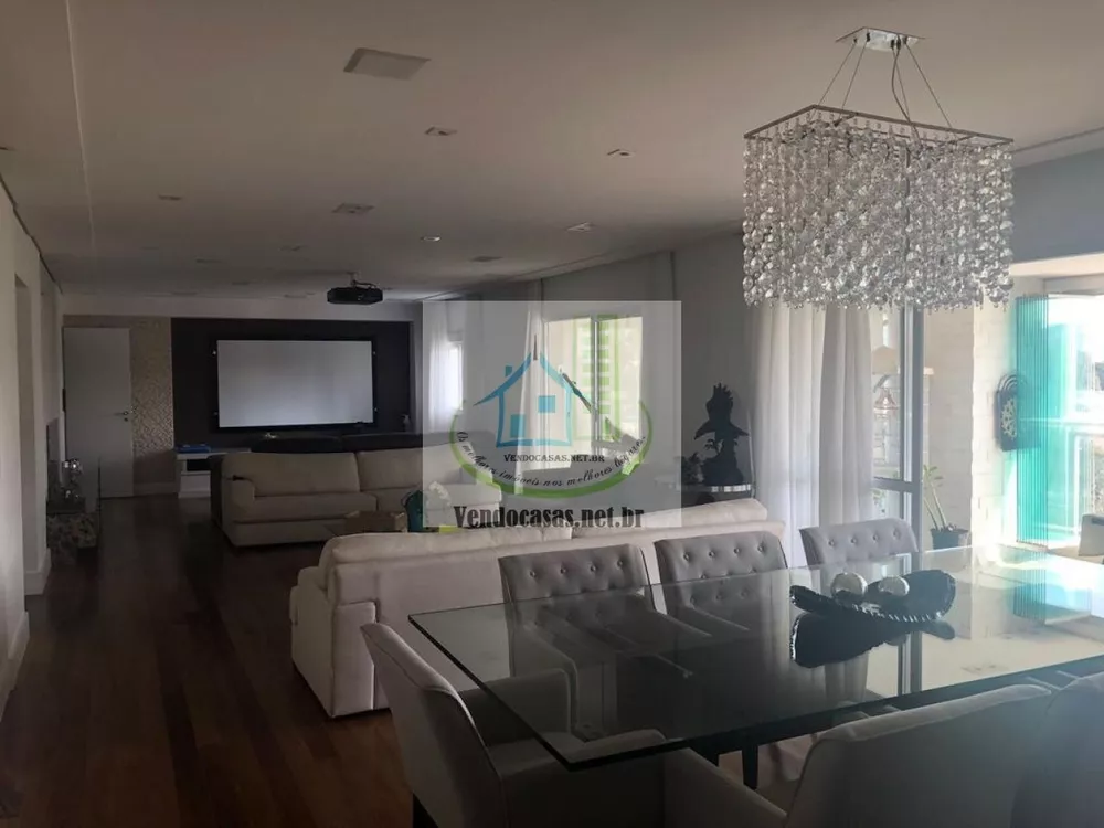 Apartamento à venda com 3 quartos, 266m² - Foto 1