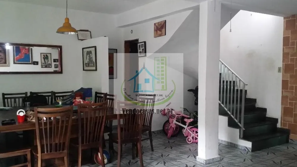 Casa, 4 quartos, 266 m² - Foto 1