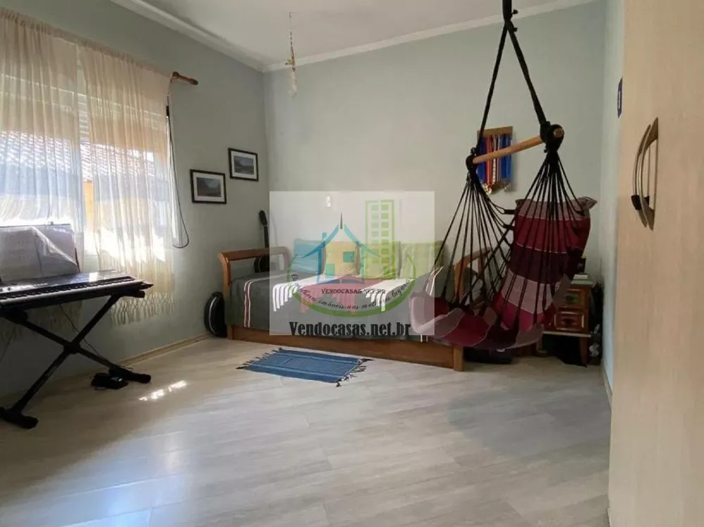 Casa à venda com 4 quartos, 280m² - Foto 4