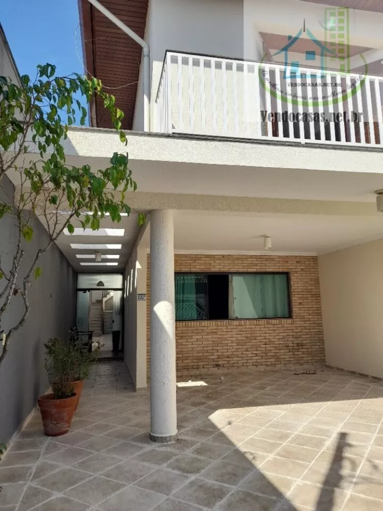 Casa à venda com 4 quartos, 150m² - Foto 4