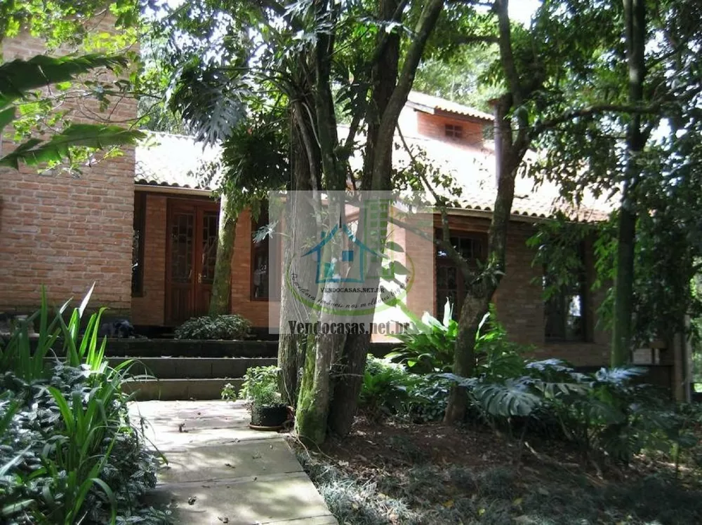 Casa de Condomínio à venda com 3 quartos, 168m² - Foto 2