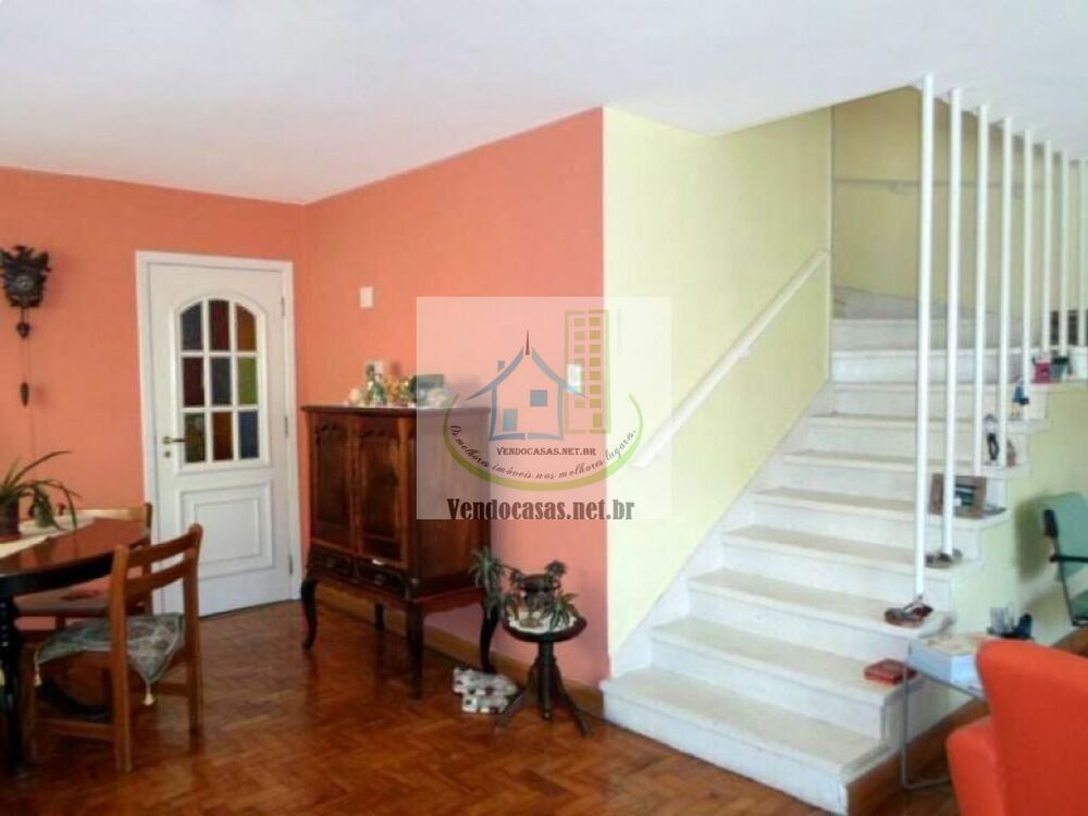 Casa, 4 quartos, 213 m² - Foto 1