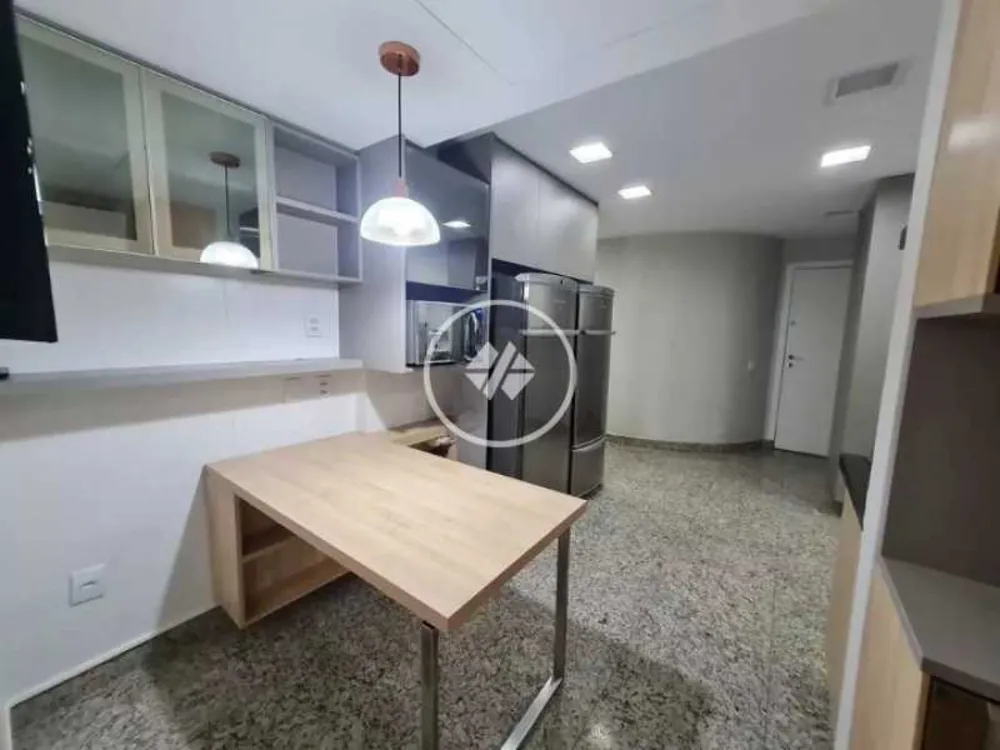 Apartamento, 3 quartos, 216 m² - Foto 4