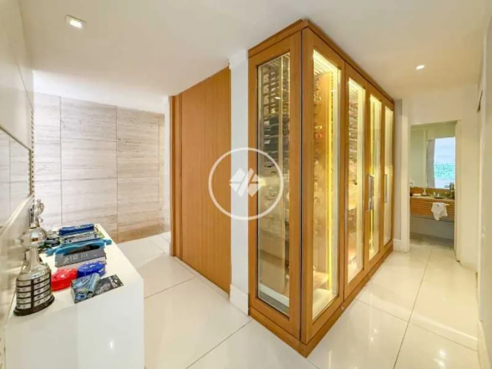 Apartamento, 4 quartos, 244 m² - Foto 10