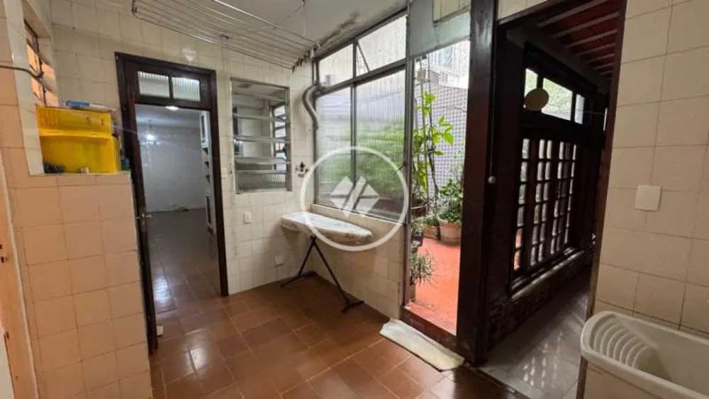 Apartamento, 3 quartos, 200 m² - Foto 1